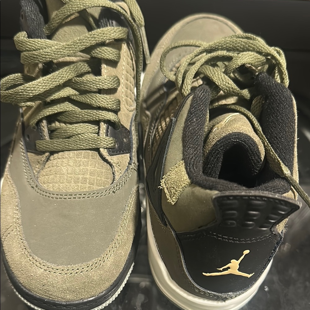 Jordan Kids Boots in Olive and Black